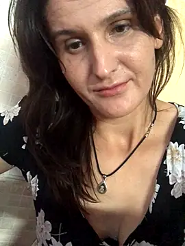 Snapshot of NikaSwan2831 chatting on October 19, 2025, 9:56 am NikaSwan2831 online show from October 19, 2025, 9:56 am