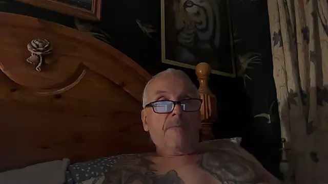 poggles online show from September 12, 2025, 8:19 pm