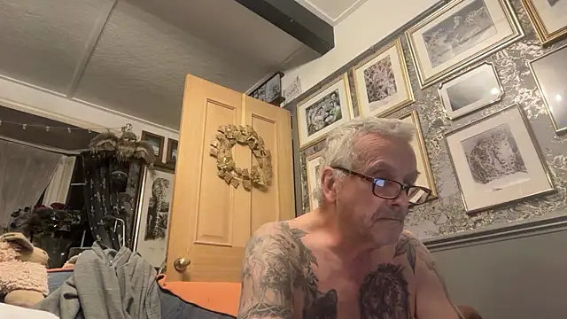 poggles online show from March 25, 2026, 10:30 pm