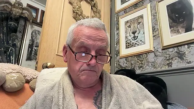 poggles online show from February 15, 2026, 8:30 pm