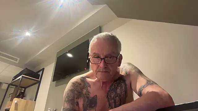 poggles online show from February 20, 2026, 8:00 pm