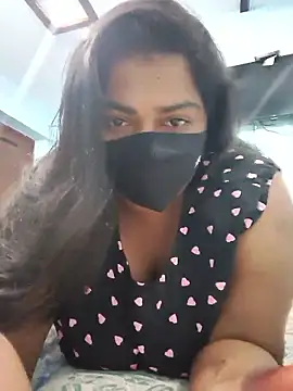 Liyaa 24 online show from April 3, 2026, 5:52 pm