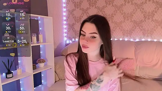 HolyMiax online show from April 15, 2026, 3:45 am