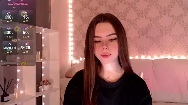 HolyMiax online show from November 6, 2025, 3:32 am