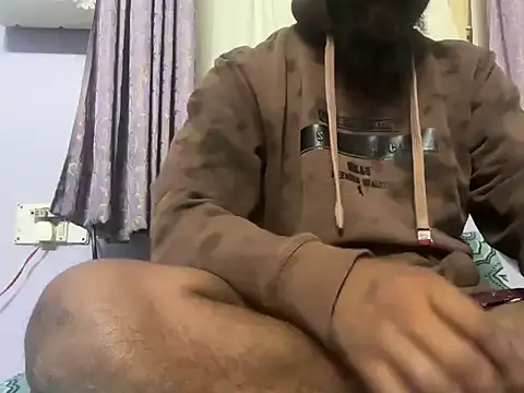 Snapshot of Matt6102 chatting on November 4, 2025, 5:28 pm Matt6102 online show from November 4, 2025, 5:28 pm