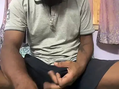 Snapshot of Matt6102 chatting on October 5, 2025, 7:32 am Matt6102 online show from October 5, 2025, 7:32 am