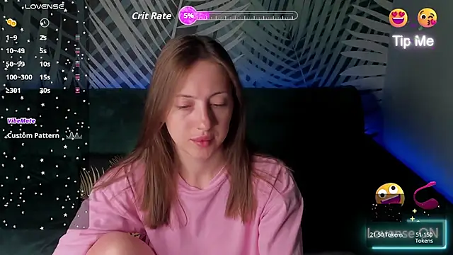 ChristyCrayme online show from June 20, 2026, 10:04 pm
