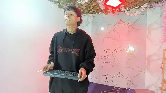 Bastian boyshot77 online show from July 25, 2026, 1:17 pm