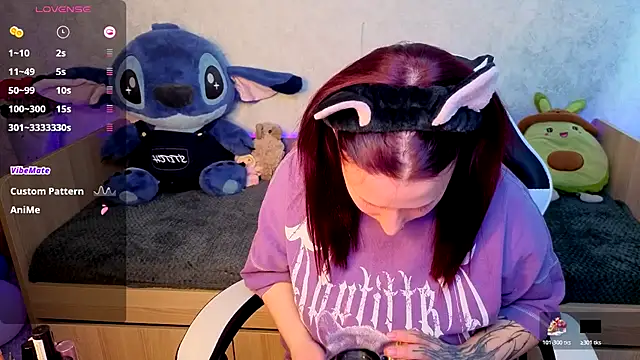 Snapshot of Mini_Lady1 chatting on November 29, 2025, 4:12 am Mini Lady1 online show from November 29, 2025, 4:12 am