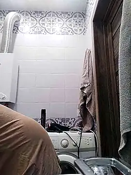 HoneyNelly online show from October 7, 2025, 7:59 pm