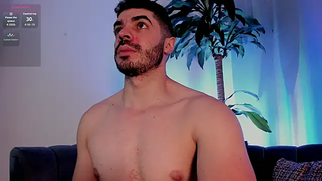 AxelThompson  online show from December 18, 2025, 5:50 pm