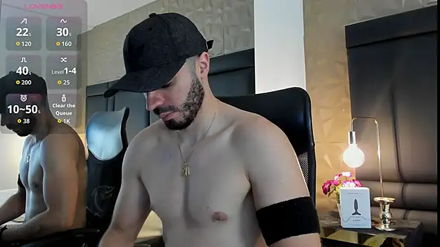 AxelThompson  online show from September 23, 2025, 11:28 am