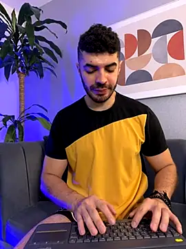 AxelThompson  online show from December 2, 2025, 11:23 am