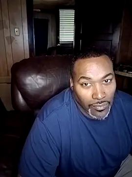 Snapshot of Mrbull67 chatting on October 3, 2025, 3:57 pm Mrbull67 online show from October 3, 2025, 3:57 pm