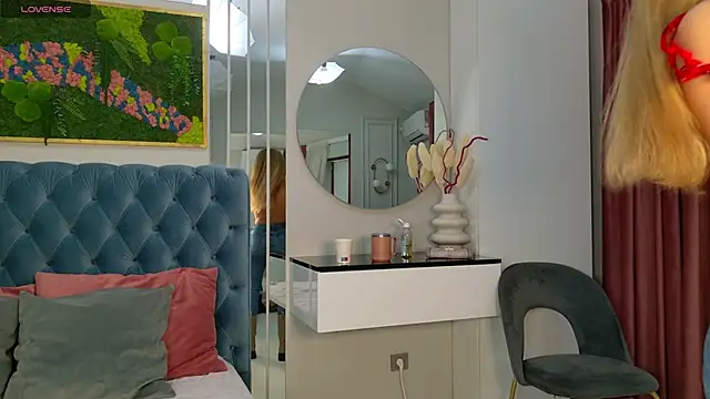 SiennaPierce online show from February 27, 2026, 5:18 am