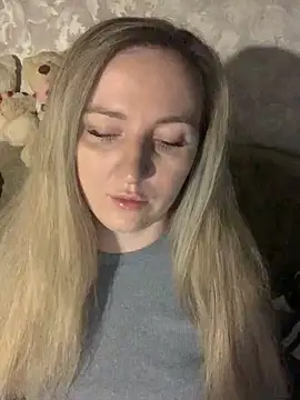 hotsteacher online show from October 12, 2025, 12:23 am