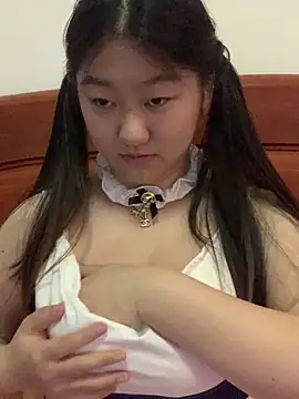 xialuo25 online show from March 9, 2026, 1:09 am