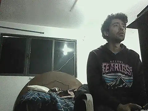 Snapshot of royalmadness_ chatting on March 2, 2026, 8:27 pm royalmadness online show from March 2, 2026, 8:27 pm