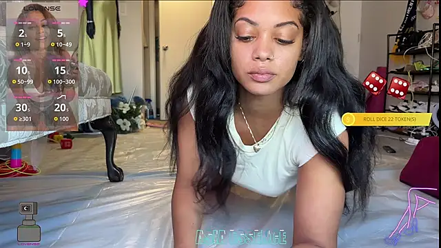 AsiaEssence online show from November 10, 2025, 4:23 pm