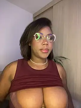 Alexia 24 online show from July 24, 2026, 2:29 am