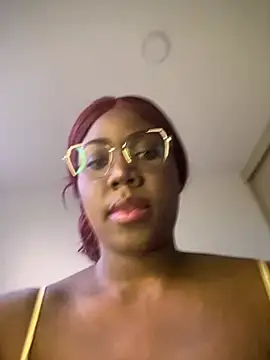 Alexia 24 online show from July 28, 2026, 11:04 pm