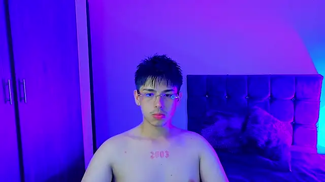 Maximo Miller online show from September 11, 2025, 5:18 am