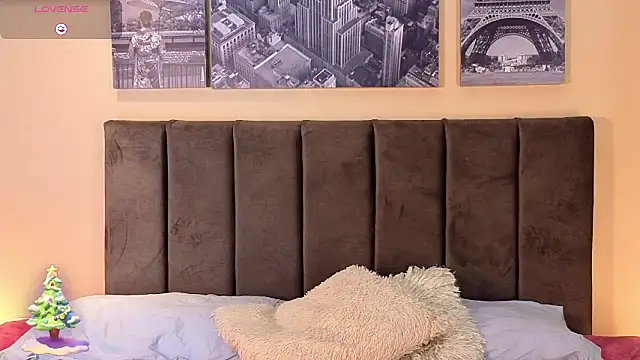 Hailey-Fox online show from January 9, 2026, 1:40 pm