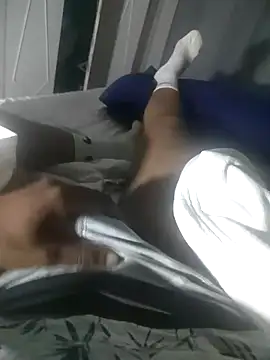 Snapshot of kulliguy chatting on October 23, 2025, 7:12 pm kulliguy online show from October 23, 2025, 7:12 pm