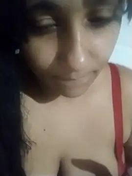 Snapshot of srtsara chatting on April 5, 2026, 1:56 am srtsara online show from April 5, 2026, 1:56 am