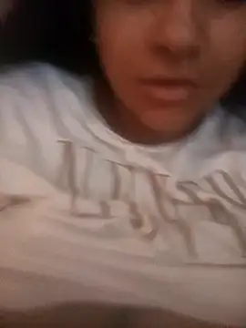 Snapshot of srtsara chatting on November 16, 2025, 8:46 pm srtsara online show from November 16, 2025, 8:46 pm