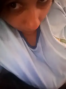 Snapshot of srtsara chatting on March 24, 2026, 2:50 pm srtsara online show from March 24, 2026, 2:50 pm