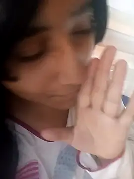 Snapshot of srtsara chatting on March 19, 2026, 10:48 am srtsara online show from March 19, 2026, 10:48 am