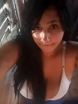 Snapshot of srtsara chatting on March 18, 2026, 8:21 pm srtsara online show from March 18, 2026, 8:21 pm