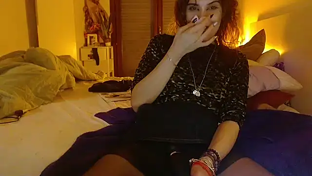 refem9 online show from November 12, 2025, 5:17 pm