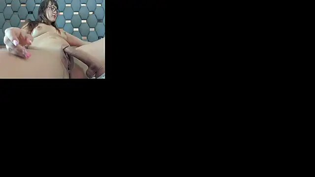Snapshot of juliette_pretty_ chatting on September 24, 2025, 5:30 pm juliette pretty online show from September 24, 2025, 5:30 pm