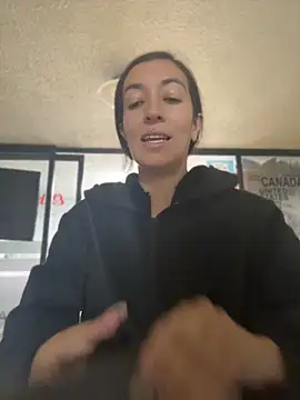 SALOME KORLAND online show from April 15, 2026, 9:37 pm