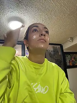 SALOME KORLAND online show from March 29, 2026, 3:13 pm