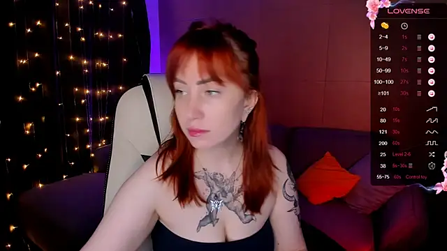 deboramoore online show from October 9, 2025, 2:12 am