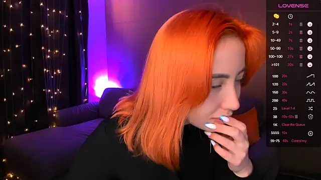 deboramoore online show from April 9, 2026, 2:13 am