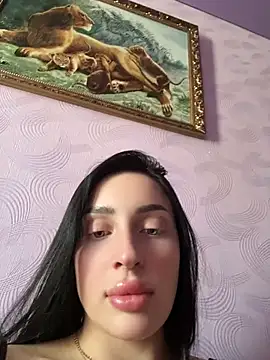 Snapshot of Soft_Pleasure chatting on May 5, 2026, 7:33 am Soft Pleasure online show from May 5, 2026, 7:33 am