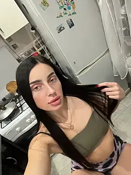 Snapshot of Soft_Pleasure chatting on May 1, 2026, 8:25 pm Soft Pleasure online show from May 1, 2026, 8:25 pm