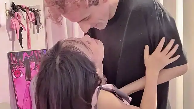 19cmfuck18girl online show from January 17, 2026, 4:21 pm