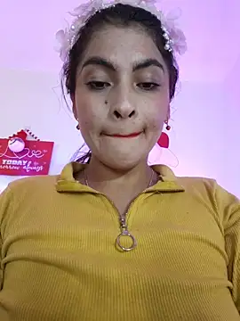 Snapshot of Fox_Roxxan chatting on February 26, 2026, 2:22 am Fox Roxxan online show from February 26, 2026, 2:22 am