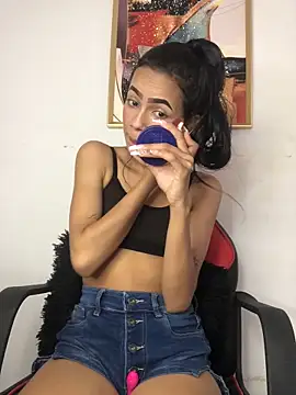 violeta 18x online show from October 4, 2025, 5:14 pm