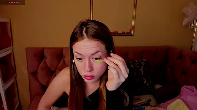 StacyWells online show from February 25, 2026, 1:28 am