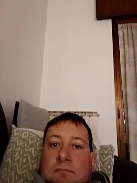 Alessio1987 online show from January 7, 2026, 5:40 pm