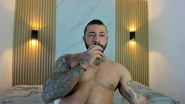 MISTER VENOM online show from December 19, 2025, 7:27 pm