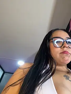 KatlynRous online show from February 28, 2026, 5:34 pm