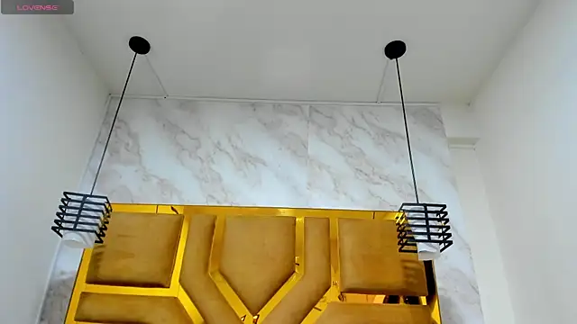 Snapshot of Luciifeer_ chatting on January 7, 2026, 6:35 pm Luciifeer online show from January 7, 2026, 6:35 pm