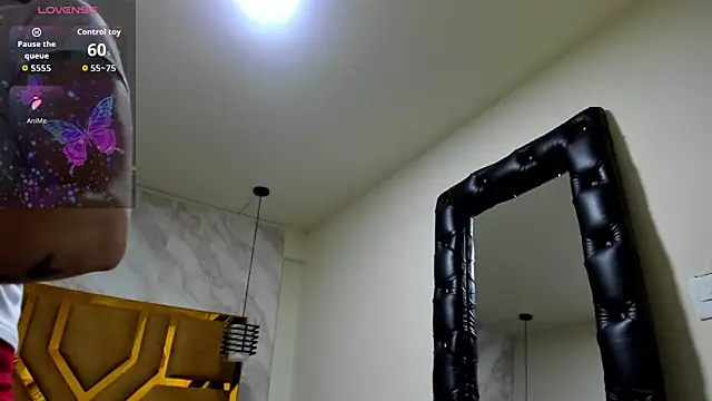 Snapshot of Luciifeer_ chatting on February 26, 2026, 6:52 pm Luciifeer online show from February 26, 2026, 6:52 pm